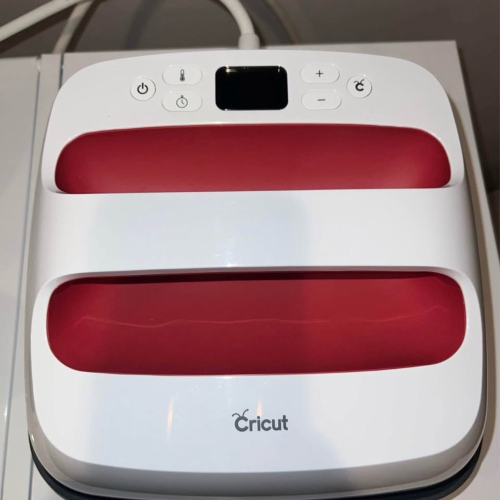 Cricut heat press 9in x 9in